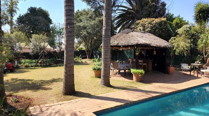 Six Valk Avenue Self Catering Guest House