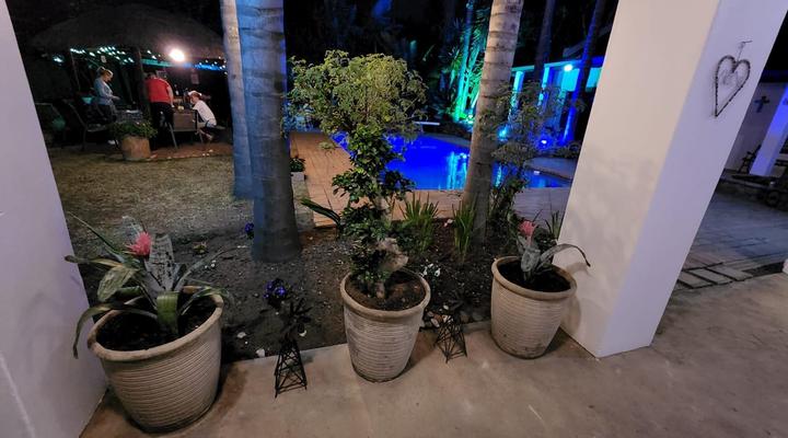 Six Valk Avenue Self Catering Guest House