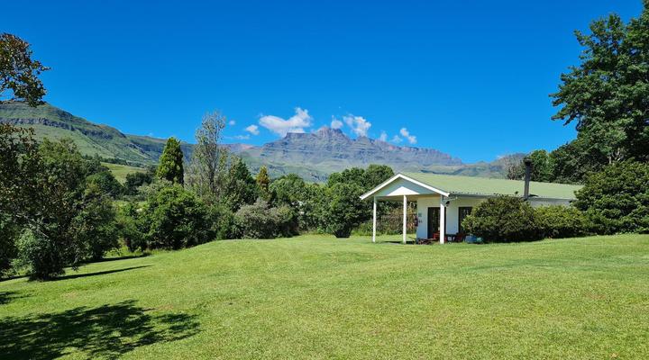 Swallowfield Rondavels