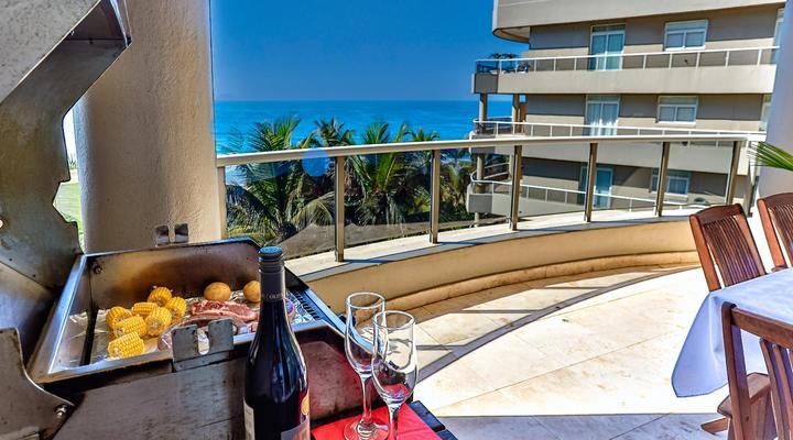 Sands Beach Breaks Manor On Main Beach Ballito