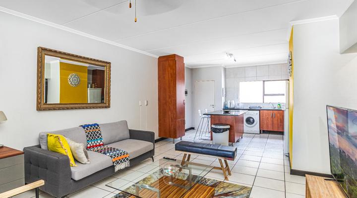 Sunninghill Spacious Executive Condo