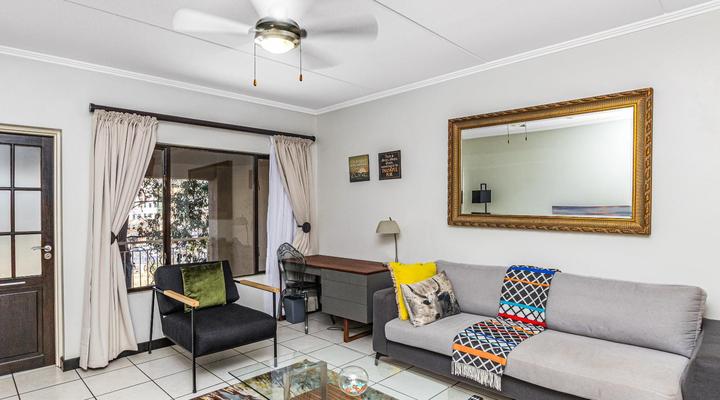 Sunninghill Spacious Executive Condo