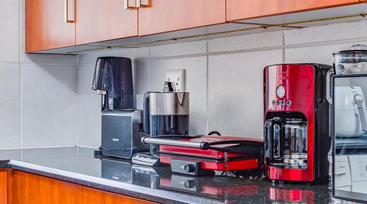 Sunninghill Spacious Executive Condo