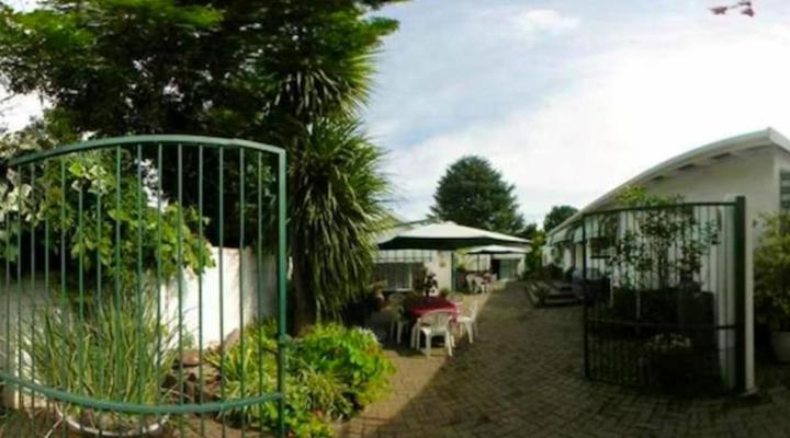 Cosy Den B&B Luxury Guest House Style