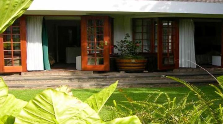 Cosy Den B&B Luxury Guest House Style