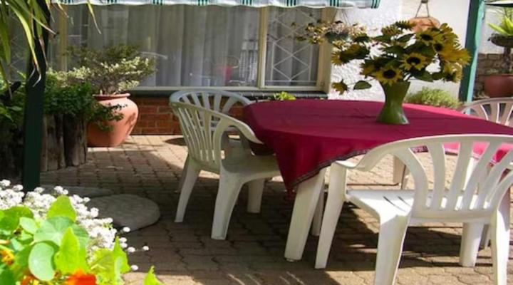 Cosy Den B&B Luxury Guest House Style