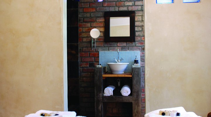 Strand Loft Apartments