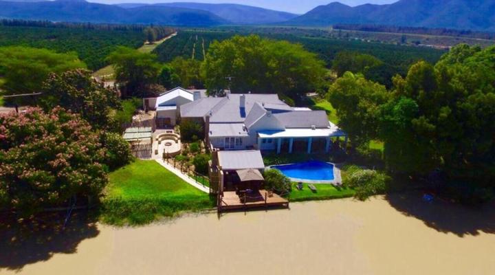 Broadlands Country House