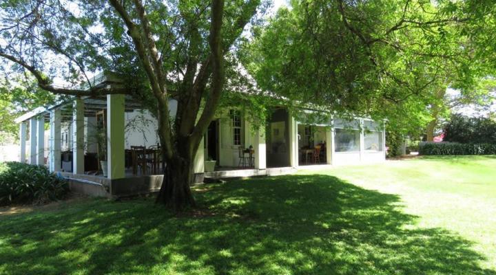 Broadlands Country House