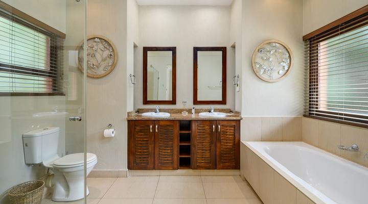 San Lameer Villa 403 - 4 Bedroom Luxury