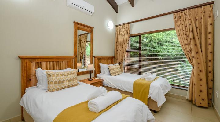 San Lameer Villa 403 - 4 Bedroom Luxury