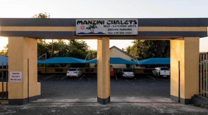 14 Manzini Chalets - Flamingo Cove