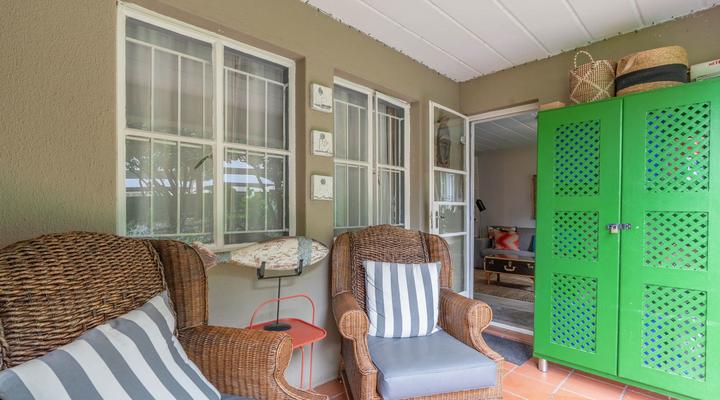 Modern 2 bedroom apartment in vibrant Melville - 99