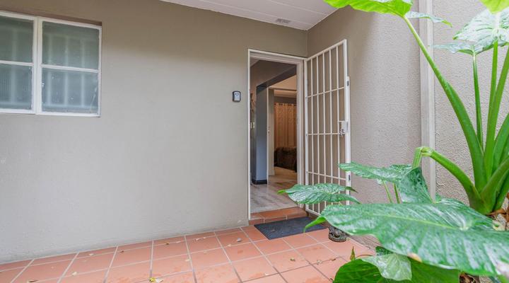 Modern 2 bedroom apartment in vibrant Melville - 99