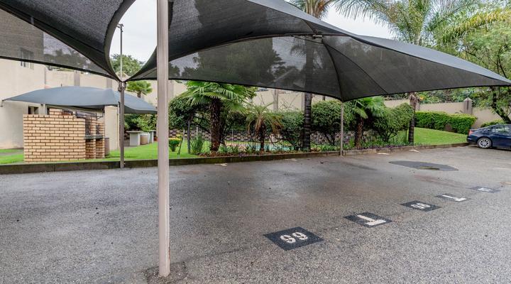 Modern 2 bedroom apartment in vibrant Melville - 99