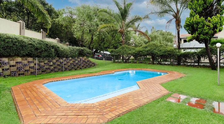 Modern 2 bedroom apartment in vibrant Melville - 99