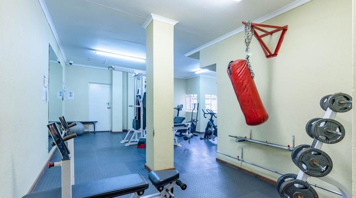 Modern 2 bedroom apartment in vibrant Melville - 99