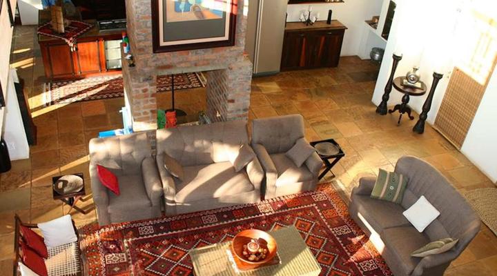 Kierieklapper River House