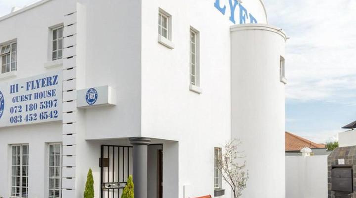 Hi-Flyerz Guesthouse