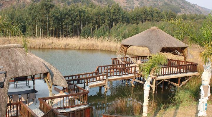 Emahlathini Farm Lodge