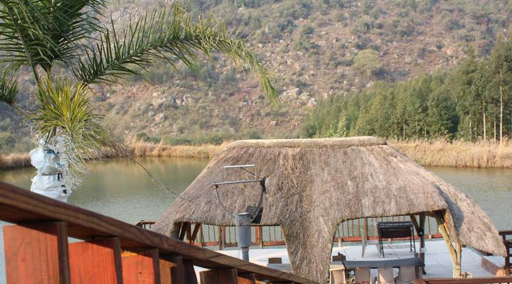 Emahlathini Farm Lodge