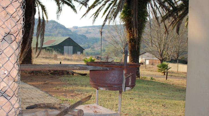 Emahlathini Farm Lodge