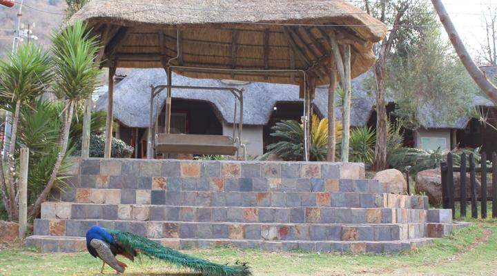 Emahlathini Farm Lodge