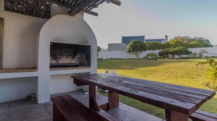 The Tides Struisbaai