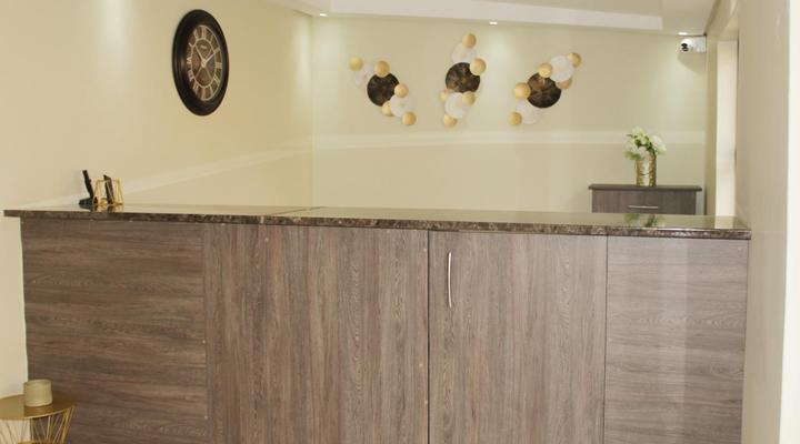 Emperor Lodge and Tours