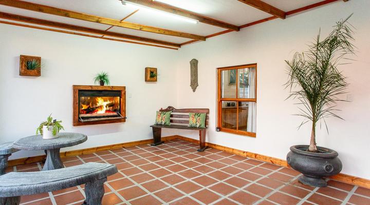 Ravenscliff White House