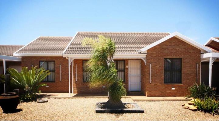 De Keurboom Guest House