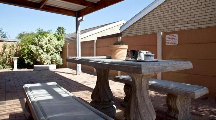 De Keurboom Guest House