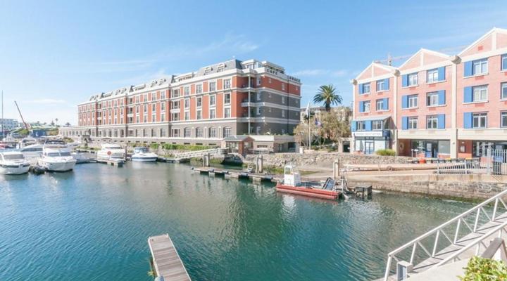 Mountain Marina Luxury Apartments