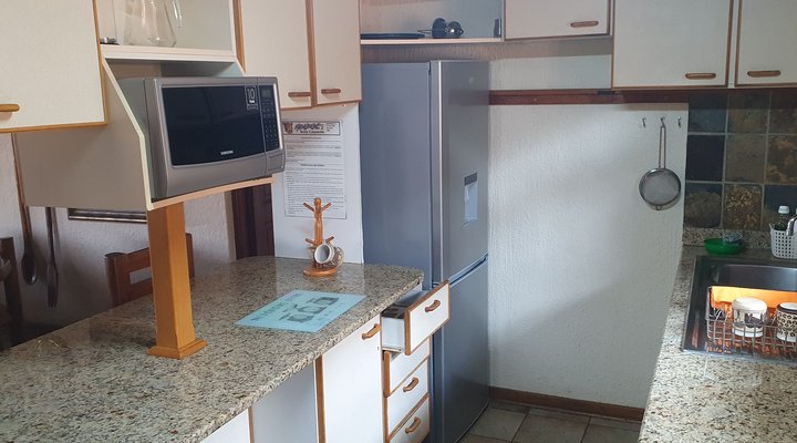 Mabalingwe Nature Reserve Self-catering House