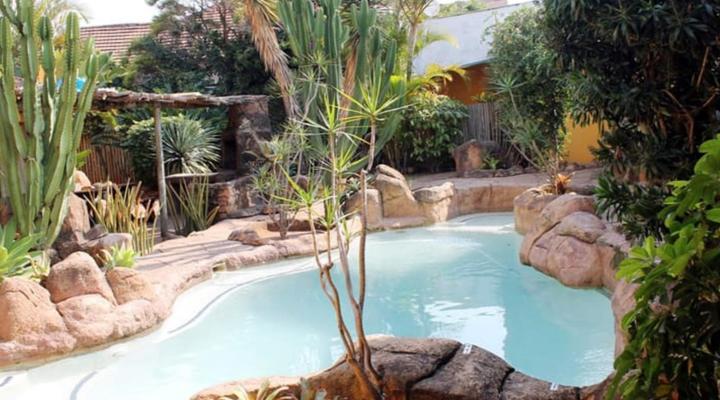 Flintstones Guest House Durban