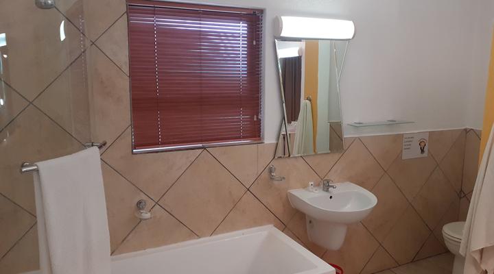 St Michelle Guest Lodge