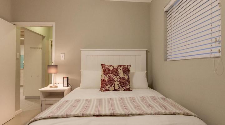 8 on Fleur Park Beach