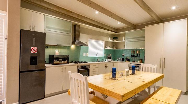 8 on Fleur Park Beach