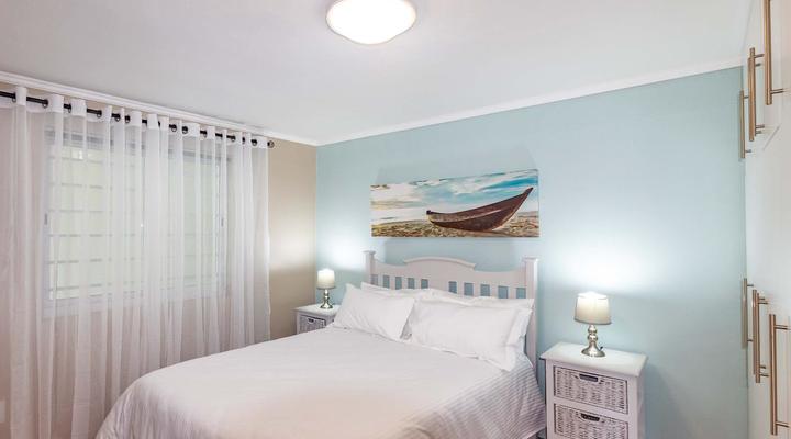 Anchor Bay Apartment