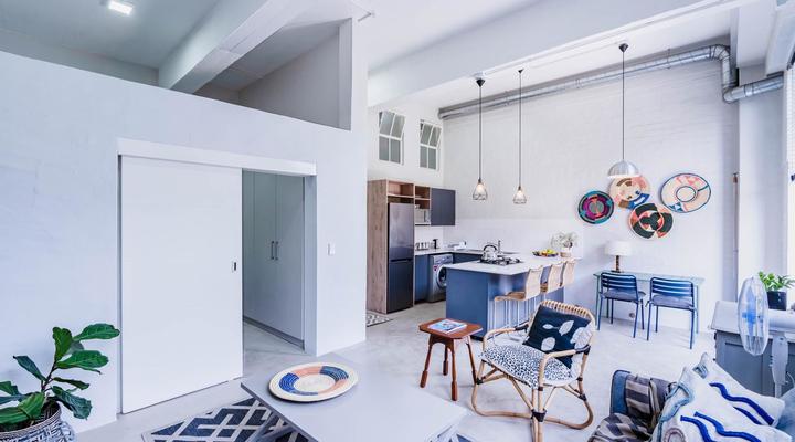 Modern 1 bedroom apartment in Braamfontein Werf - B21