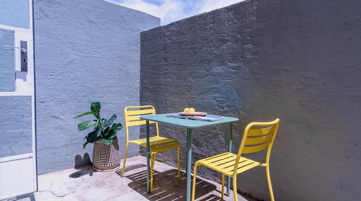 Modern 1 bedroom apartment in Braamfontein Werf - B21