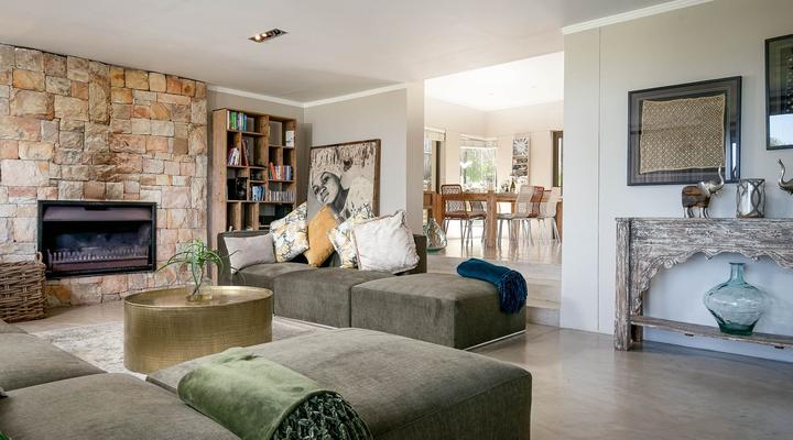 Chapman's View Villa - with solar backup power