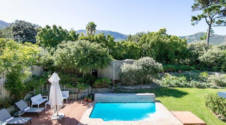 Chapman's View Villa - with solar backup power