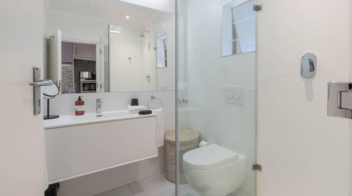 Modern apartment in culturally vibrant Melville - 22