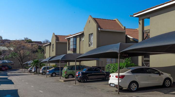 Modern apartment in culturally vibrant Melville - 22