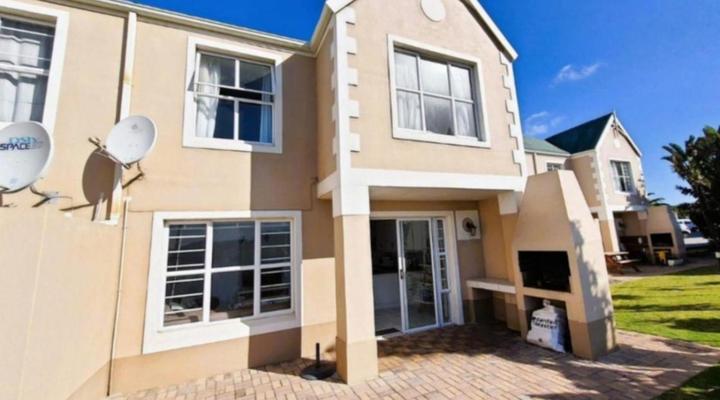 42 Claptons Beach The Jackalope