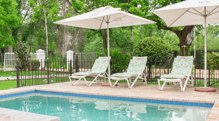 Rozenburg Guest House