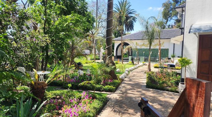 C'est La Vie Boutique Hotel