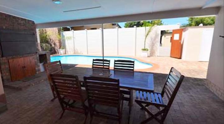 Colonel Graham Guest House