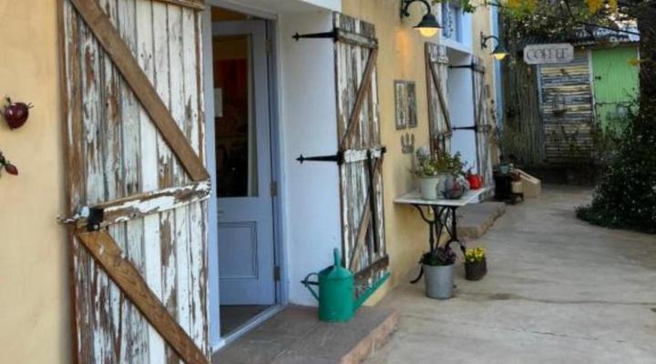 Yellow Aloe Guesthouse